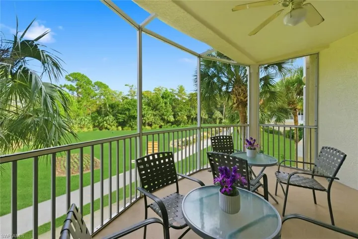 4863 Hampshire Ct # 106, Naples, Florida 34112