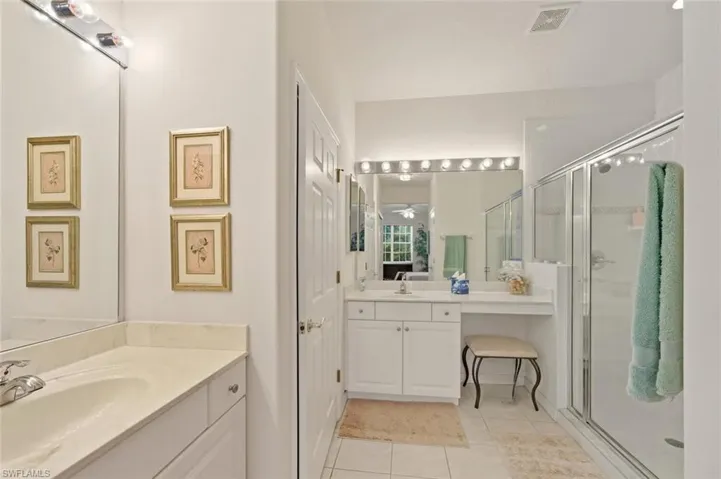 4863 Hampshire Ct # 106, Naples, Florida 34112