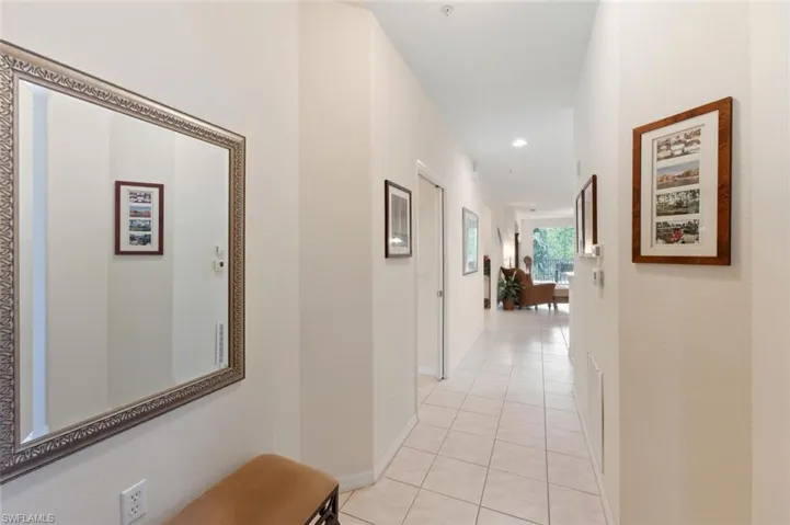 4863 Hampshire Ct # 106, Naples, Florida 34112