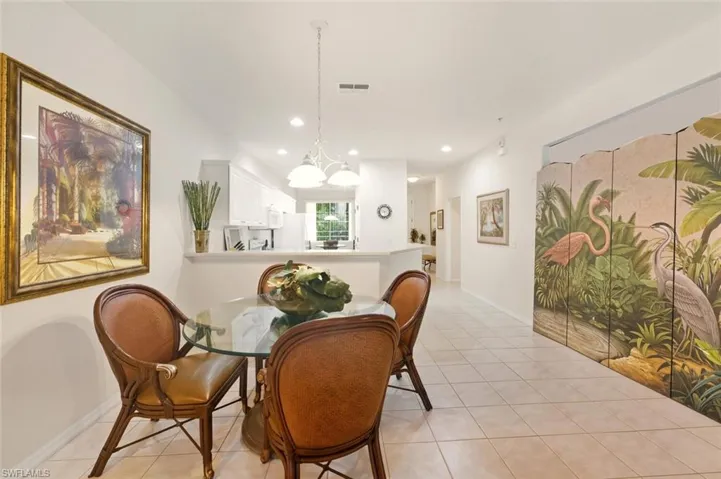 4863 Hampshire Ct # 106, Naples, Florida 34112