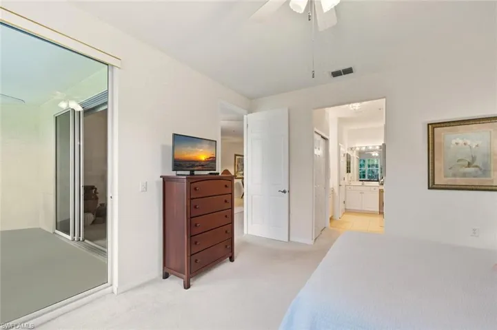 4863 Hampshire Ct # 106, Naples, Florida 34112