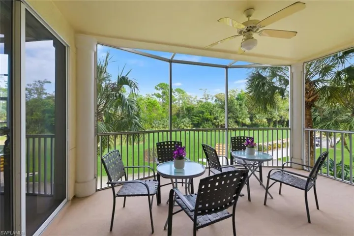 4863 Hampshire Ct # 106, Naples, Florida 34112