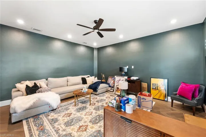 Spacious upstairs loft