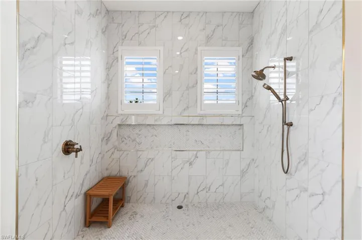 Large Walk In Shower