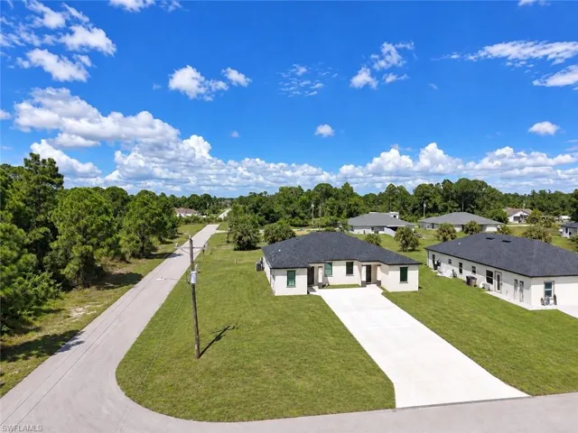 1103/1105 Dean St E, Lehigh Acres, Florida 33974