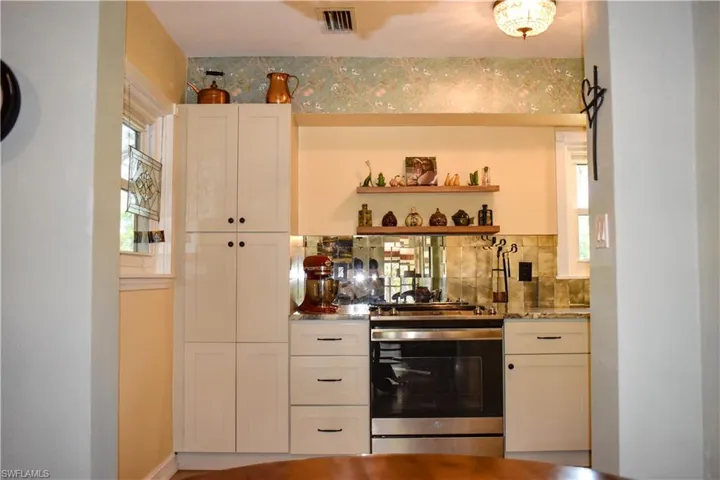 27213 Rio Vista Cir, Bonita Springs, Florida 34135