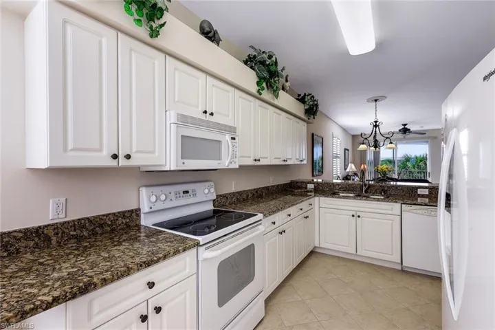 16645  Lake Circle  DR, Fort Myers, FL 33908