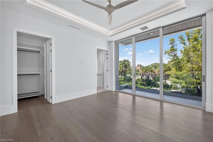 1165 8th St S #201, Naples, Florida 34102