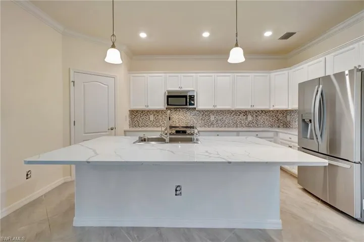 14096 Vindel Cir, Fort Myers, Florida 33905