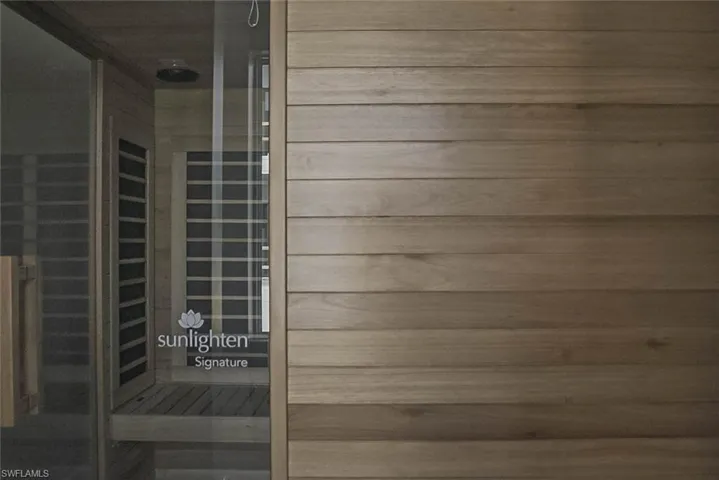 Sauna on the 2nd level -