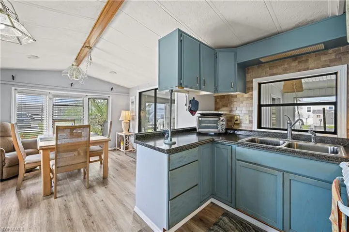 11641 Cardiff Dr, Fort Myers, Florida 33908