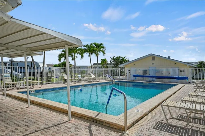 11641 Cardiff Dr, Fort Myers, Florida 33908