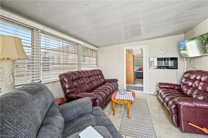 11641 Cardiff Dr, Fort Myers, Florida 33908