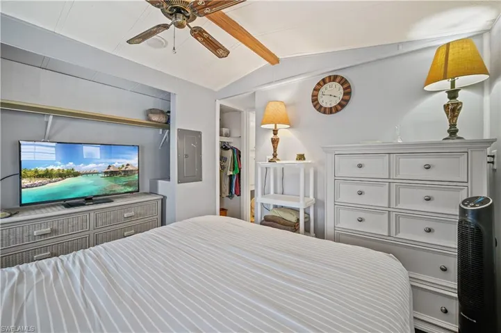 11641 Cardiff Dr, Fort Myers, Florida 33908