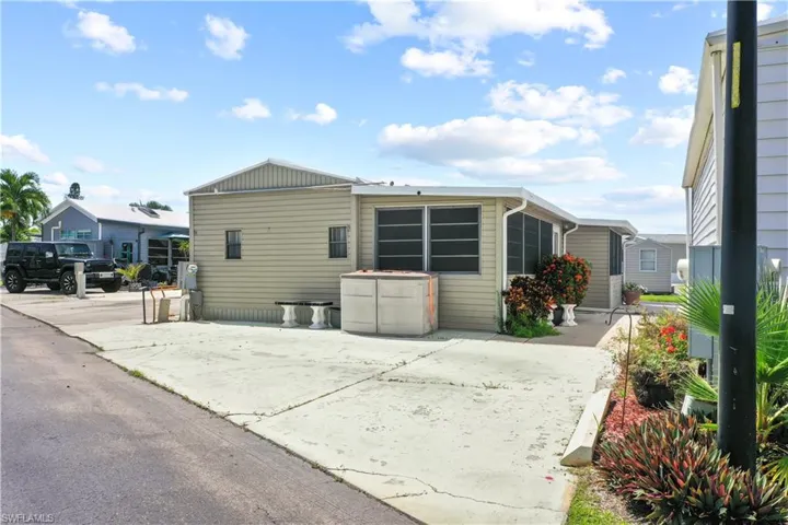 11641 Cardiff Dr, Fort Myers, Florida 33908
