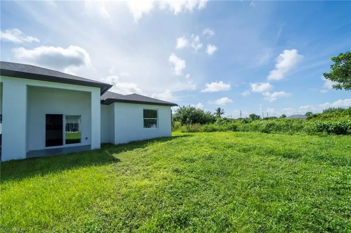 1530 Gilbert Ave S, Lehigh Acres, Florida 33973