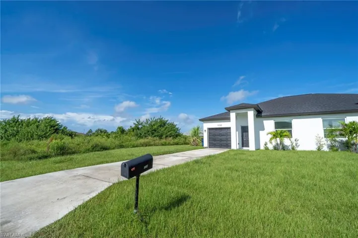 1530 Gilbert Ave S, Lehigh Acres, Florida 33973