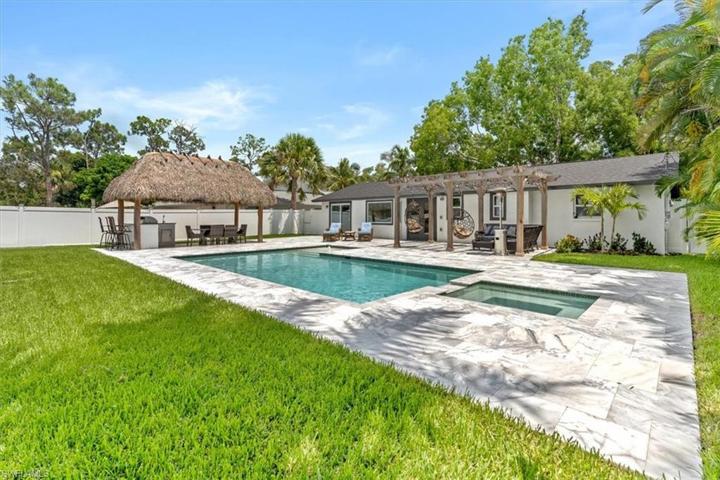 769  97th N AVE, Naples, FL 34108