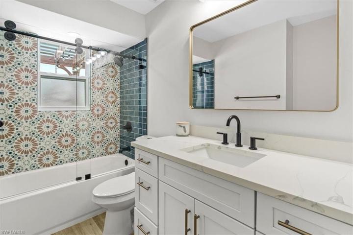 769  97th N AVE, Naples, FL 34108