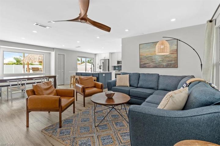 769  97th N AVE, Naples, FL 34108