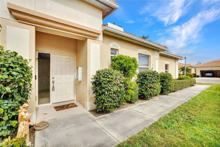 8206 Sanctuary Dr 1, Naples, Florida 34104