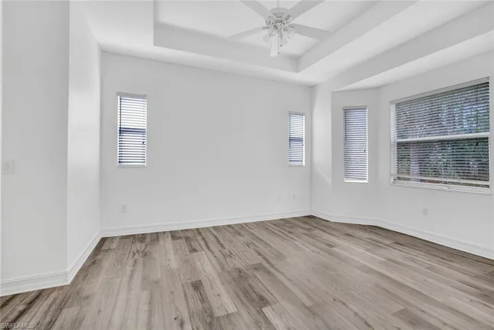 8206  Sanctuary  DR, Naples, FL 34104