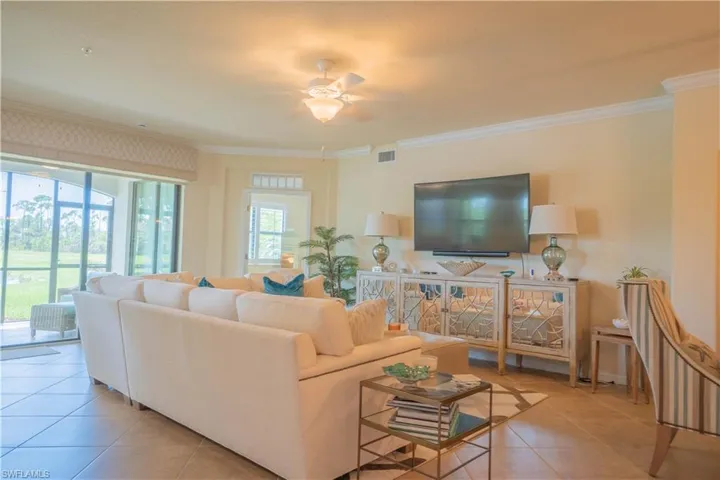 9497 Casoria Ct 101, Naples, Florida 34113