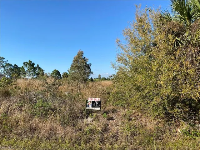 4267  70th NE AVE, Naples, FL 34120