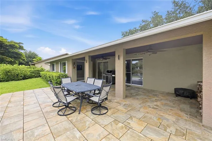 1073 Alhambra Cir, Naples, Florida 34103