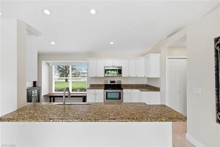 1073 Alhambra Cir, Naples, Florida 34103