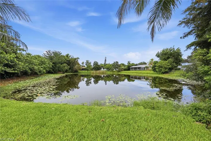 1073 Alhambra Cir, Naples, Florida 34103