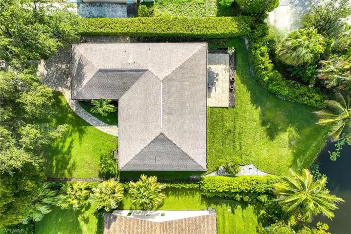 1073 Alhambra Cir, Naples, Florida 34103