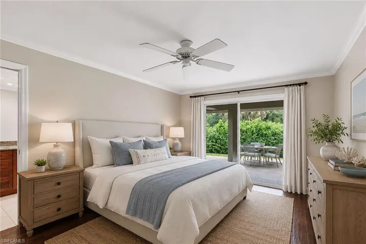 1073 Alhambra Cir, Naples, Florida 34103