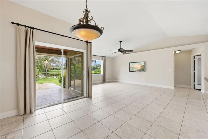 1073 Alhambra Cir, Naples, Florida 34103