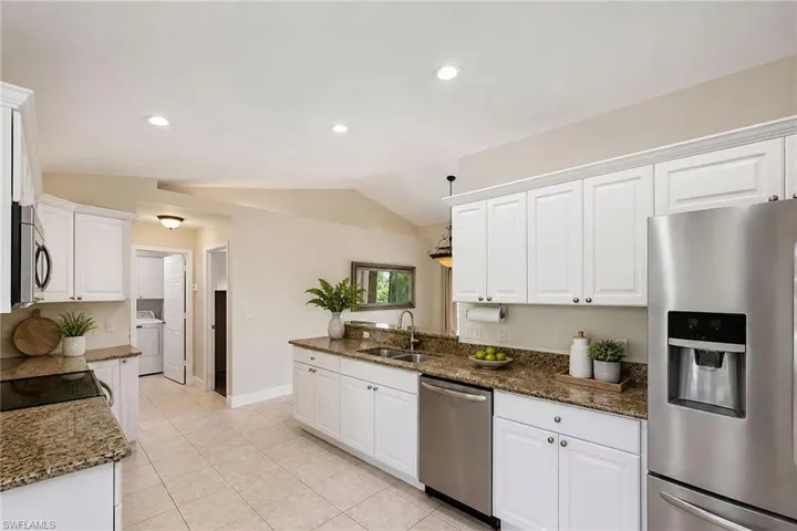 1073 Alhambra Cir, Naples, Florida 34103