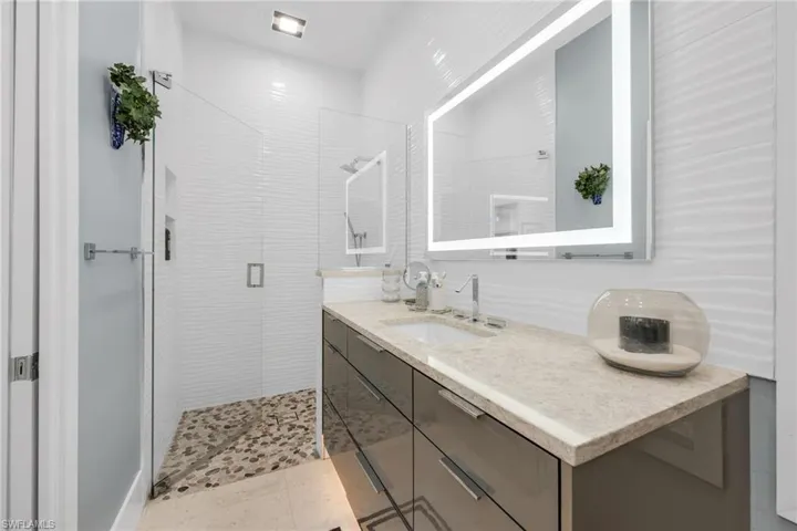 2041 Prince Dr, Naples, Florida 34110