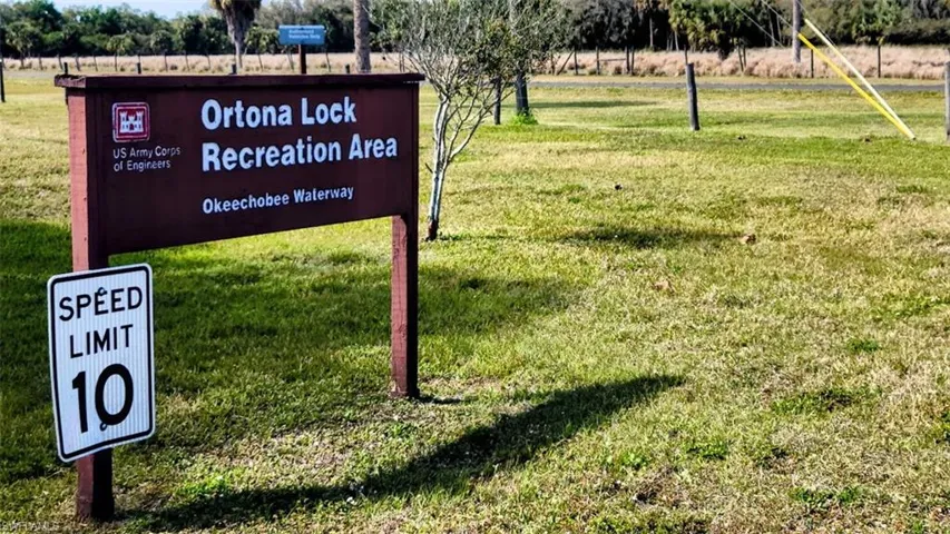 Recreation area just a short walk away1078 Charles St.Moore Haven, FL 33471