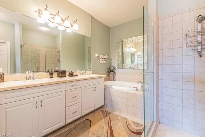 9641 Spanish Moss Way 4011, Bonita Springs, Florida 34135