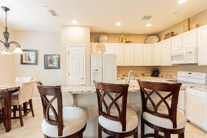 9641 Spanish Moss Way 4011, Bonita Springs, Florida 34135