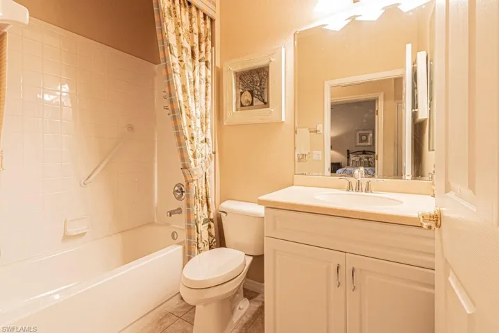 9641 Spanish Moss Way 4011, Bonita Springs, Florida 34135