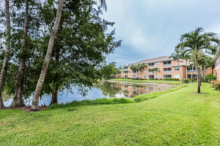 9641 Spanish Moss Way 4011, Bonita Springs, Florida 34135