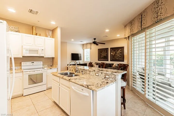9641 Spanish Moss Way 4011, Bonita Springs, Florida 34135