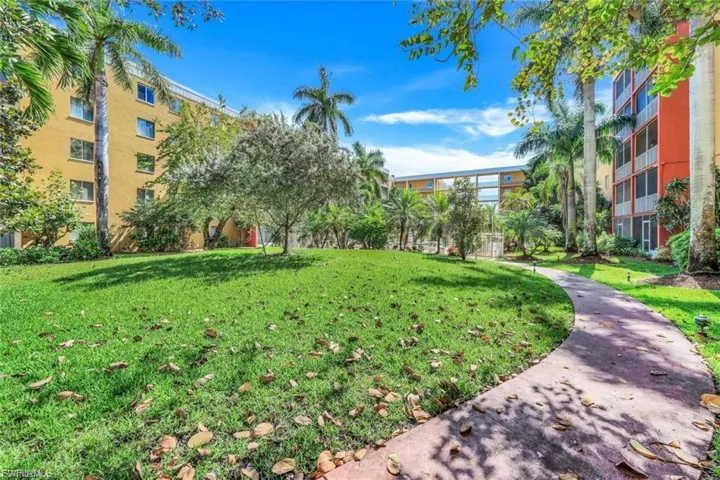 2366 E Mall  DR, Fort Myers, FL 33901