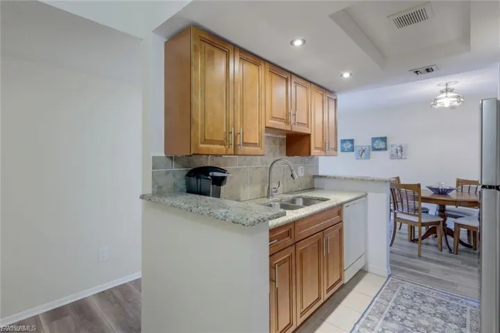2366 E Mall  DR, Fort Myers, FL 33901