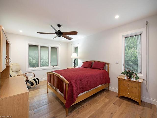 second upstairs bedroom
