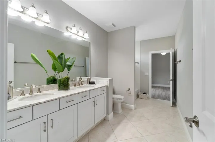 4437 Tamarind Way, Naples, Florida 34119