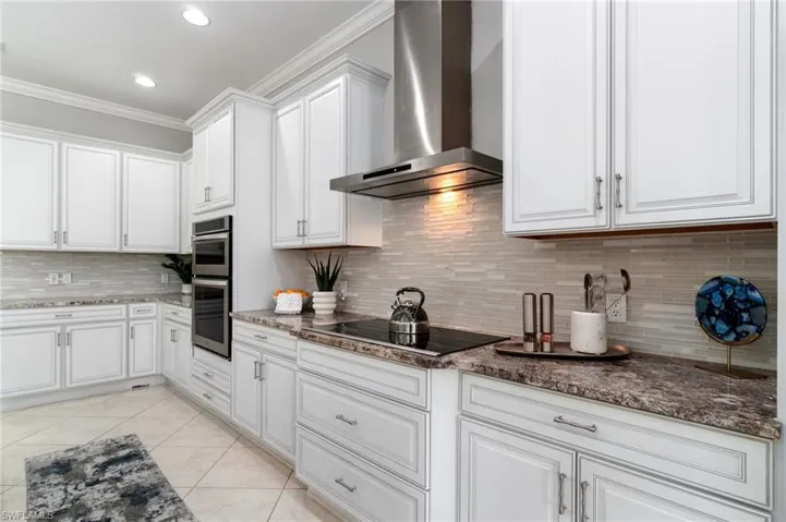 4437 Tamarind Way, Naples, Florida 34119