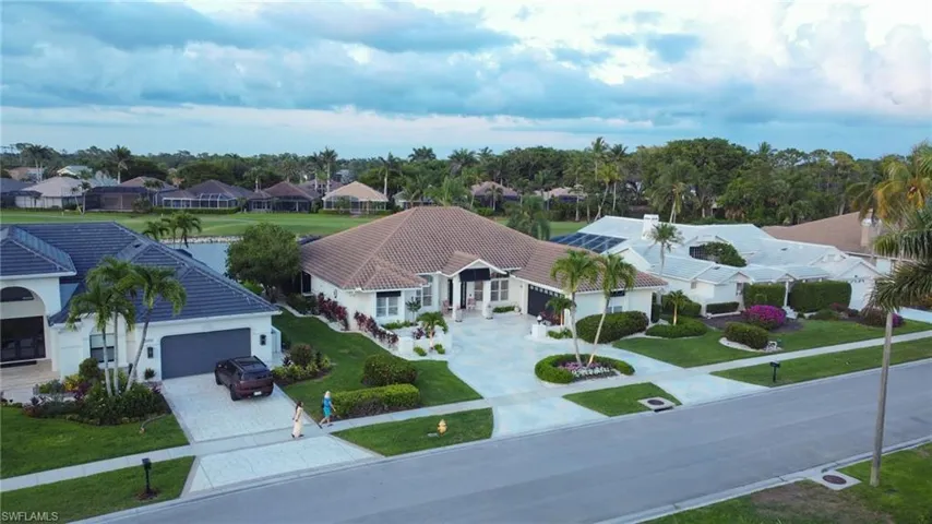 8920  Lely Island  CIR, Naples, FL 34113