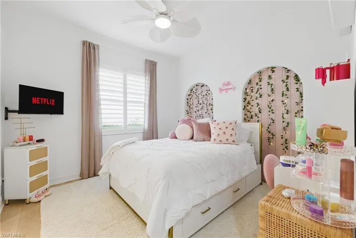8920  Lely Island  CIR, Naples, FL 34113