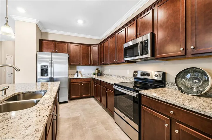 19863  Beverly Park  RD, Estero, FL 33928